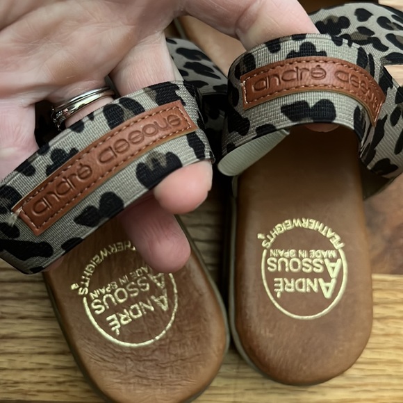 andre assous featherweights elastic sandal in animal print size 7 made in Spain - Picture 6 of 16